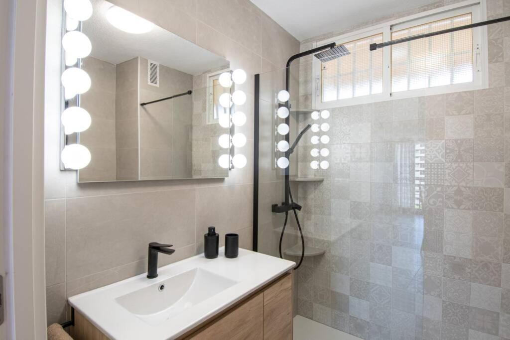 Apartamento Entero A 1 Minuto De La Playa 貝尼多姆 外观 照片